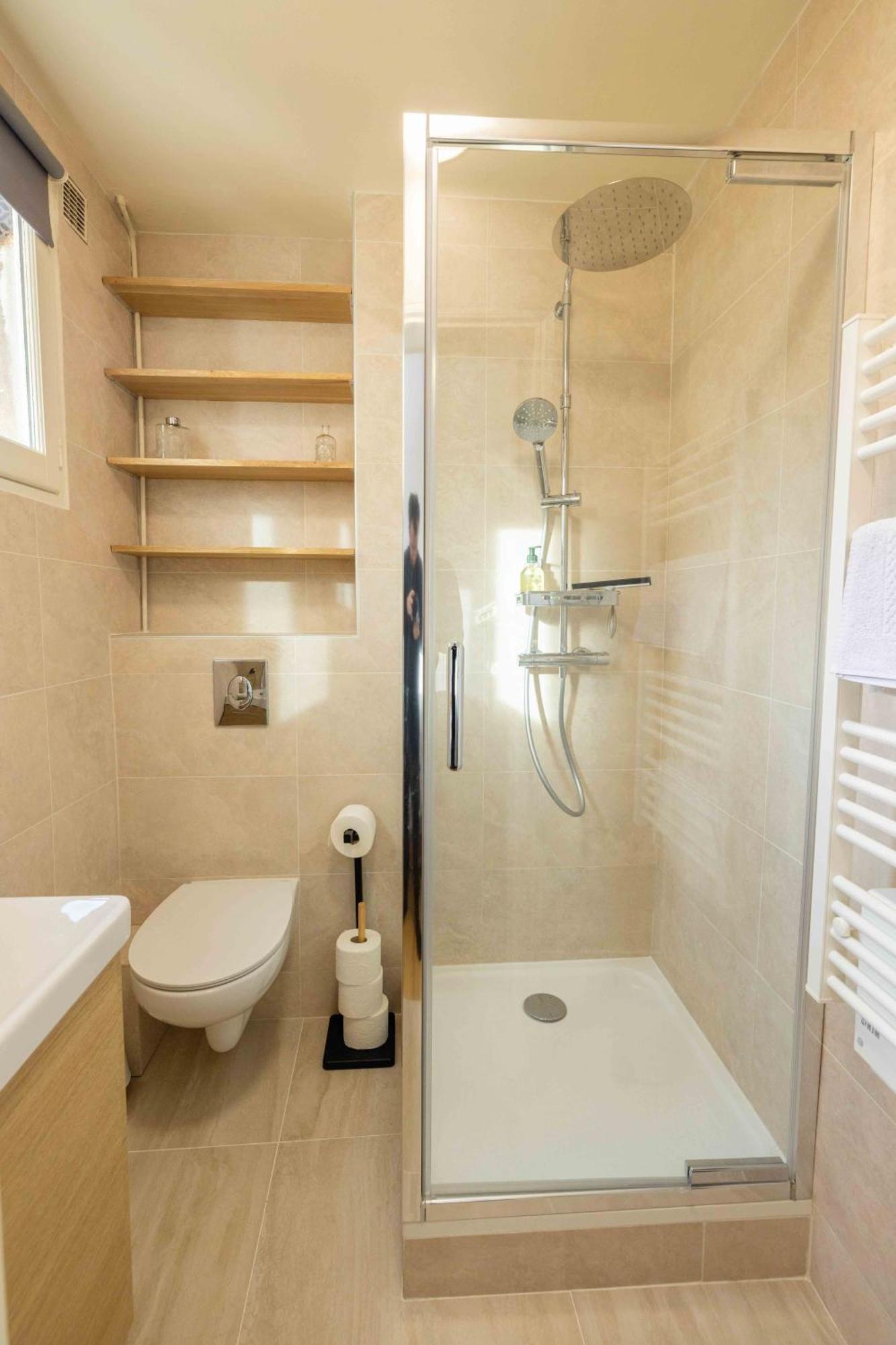 Well Located Apartment In Париж Экстерьер фото
