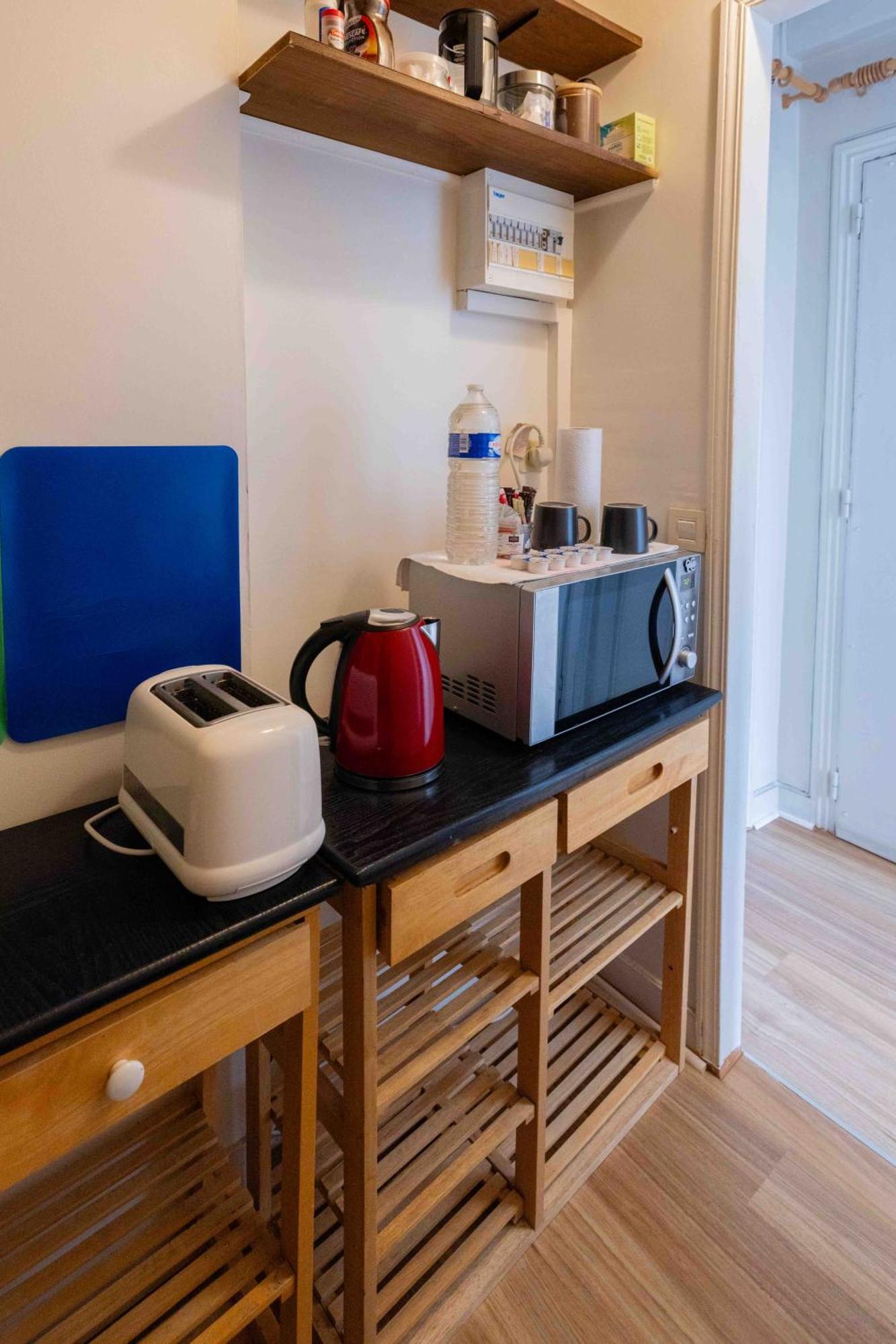 Well Located Apartment In Париж Экстерьер фото
